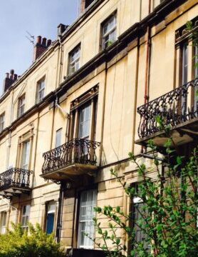 Large Georgian townhouses close to the University of Bristol